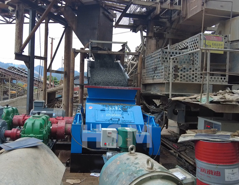 河卵石對（duì）輥製砂機多少錢一台？