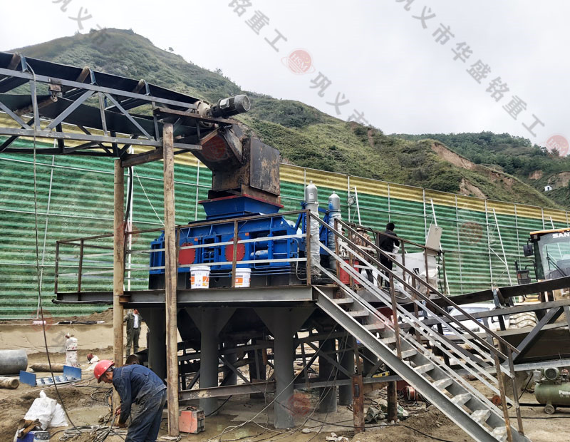 數控液壓對（duì）輥製砂機製沙生產流程配置講解