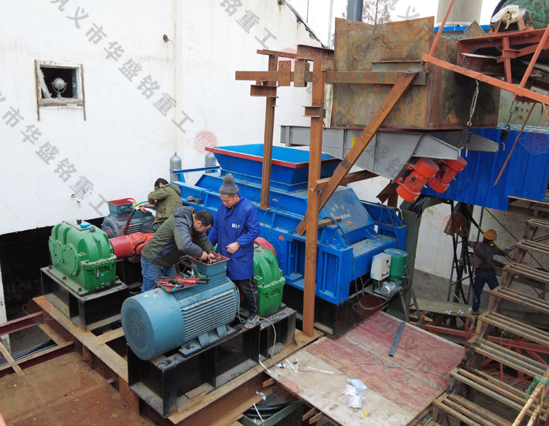 全液壓對輥破碎機山西製砂現場 