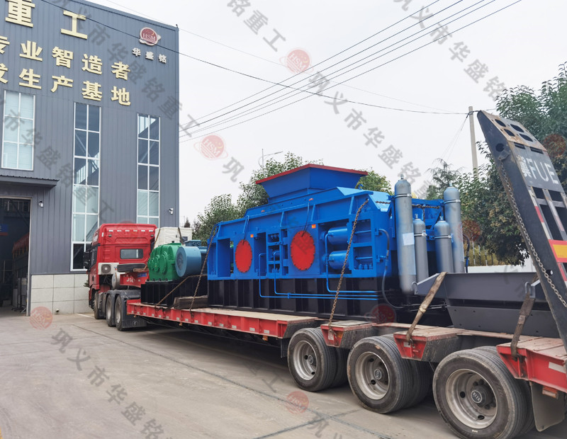 華盛銘(míng)2PGY1212對輥破碎機(jī)機成功發往洛陽