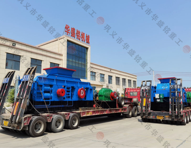 2PGY1810液壓對輥(gǔn)破碎機發往河北承德平泉