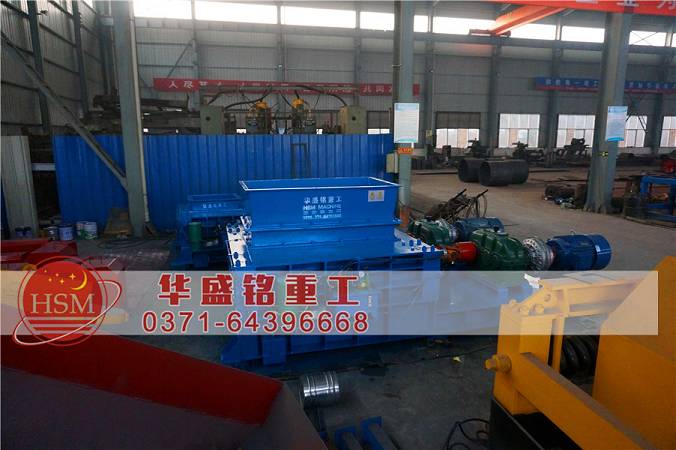 雙齒棍破碎(suì)設備