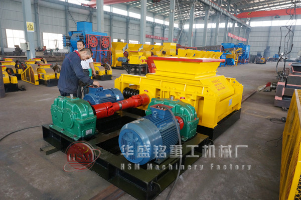 大型(xíng)液壓破碎機