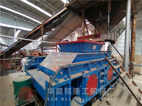 大型雙齒輥破碎機（jī）