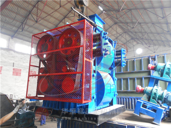 四（sì）齒輥破碎機