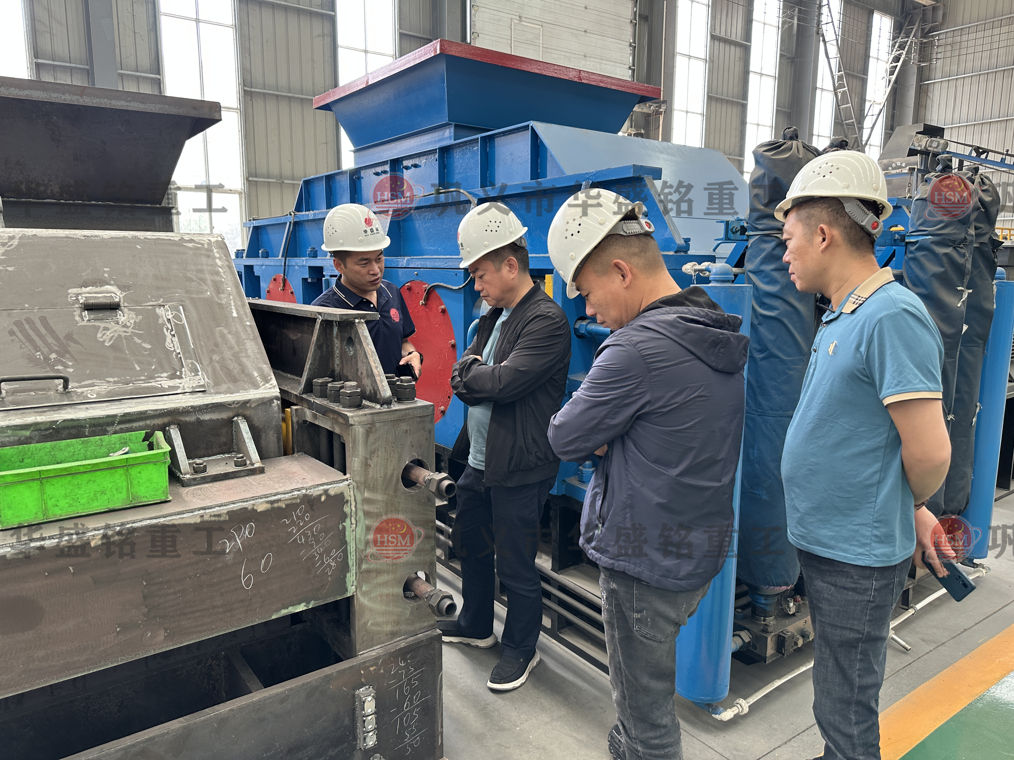 液壓對(duì)輥製砂機價格 液壓對輥製砂機價格