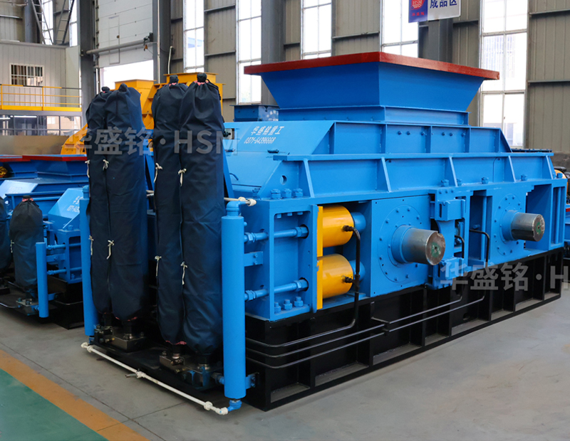 162455845 新型(xíng)對輥製砂(shā)機價格
