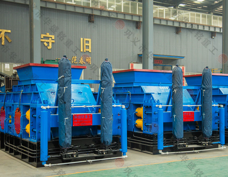  老砂廠更換一台時產100噸（dūn）全液（yè）壓雙輥製砂機多（duō）少錢？