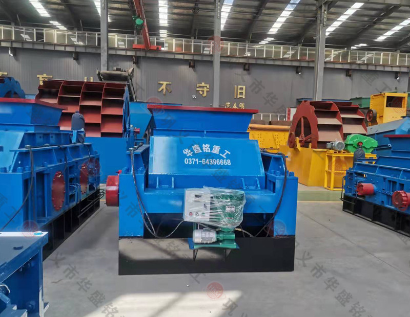 新一代液壓對輥製砂機硬岩製砂  出砂漂亮