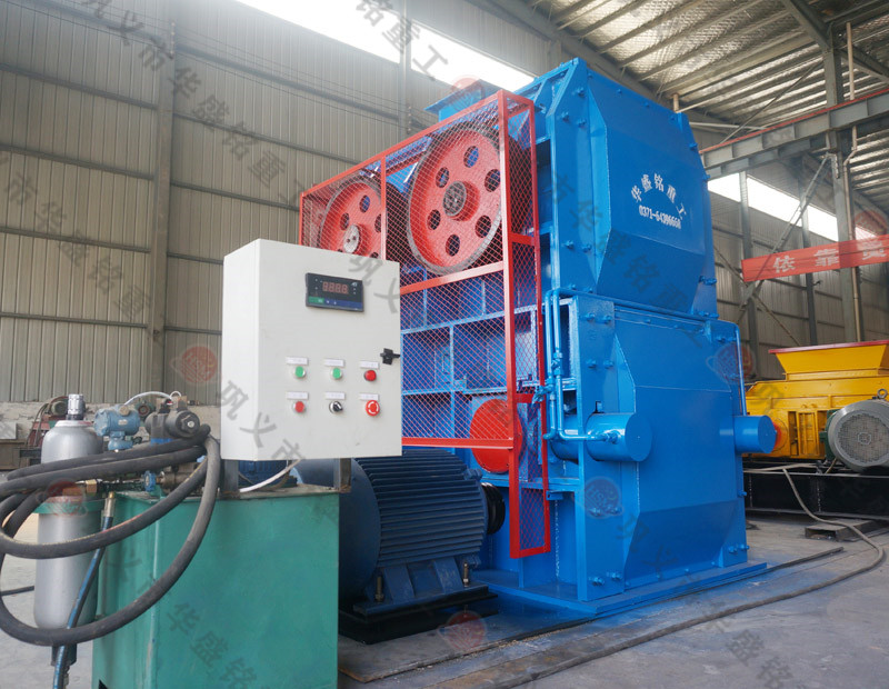 四輥破碎機接連發貨，華盛（shèng）銘忙忙碌碌