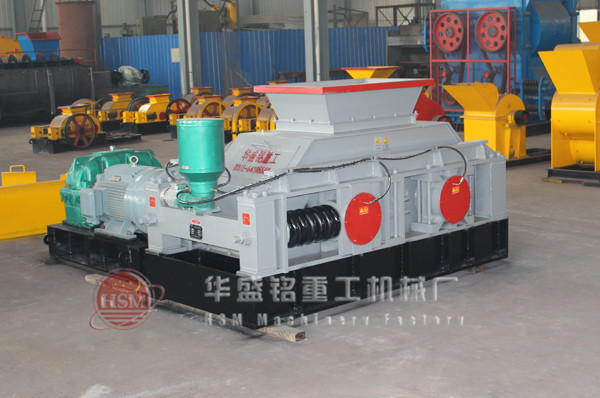 大型對輥破（pò）碎（suì）機